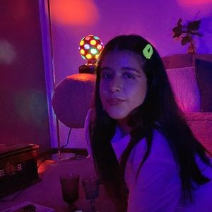 Meet your Posher, Adriana